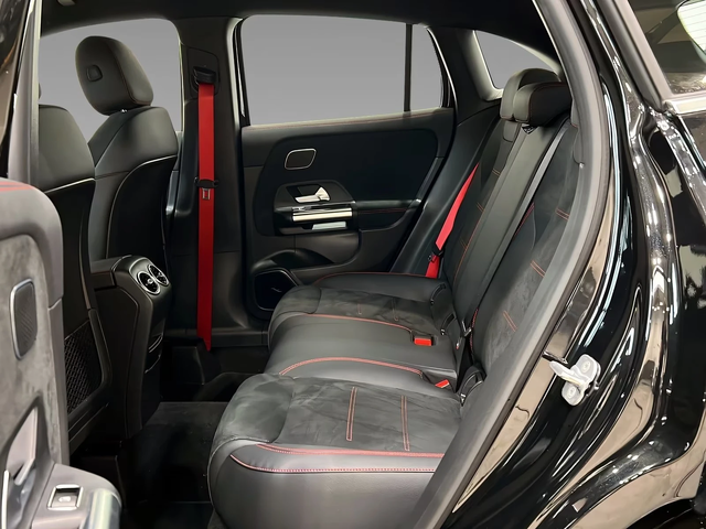 Mercedes-Benz GLA 45 AMG 45 S AMG 4M - автомобили, коли, обяви за нови и употребявани 8