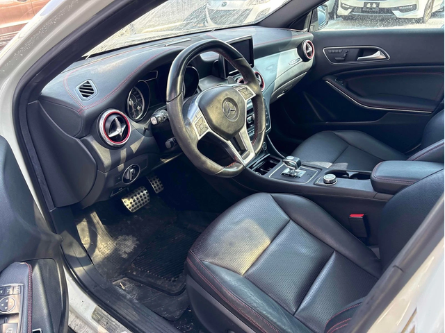 Mercedes-Benz GLA 45 AMG С РЕГИСТРАЦИЯ & АВТО КРЕДИТ - автомобили, коли, обяви за нови и употребявани 4