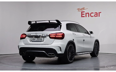 mercedes-benz-gla-45-amg - 2