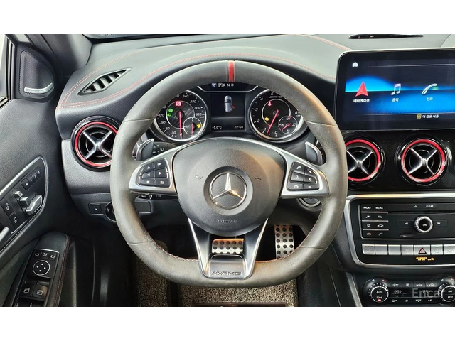 Mercedes-Benz GLA 45 AMG 4MATIC* HARMAN KARDON* MEMORY* PANORAMA* АЛКАНТАРА - автомобили, коли, обяви за нови и употребявани 8