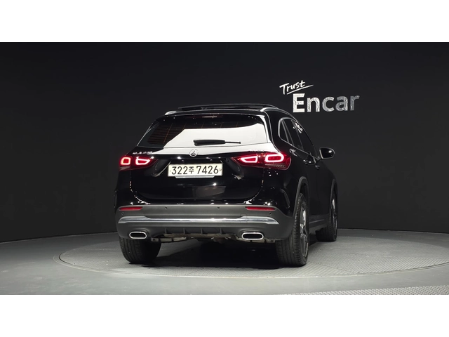 Mercedes-Benz GLA 250 4MATIC | ACC | Шибедах | Памет - автомобили, коли, обяви за нови и употребявани 3