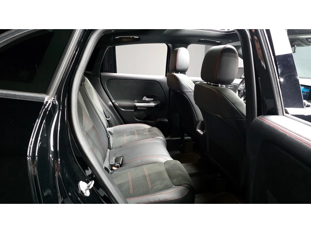 Mercedes-Benz GLA 250 4MATIC | ACC | Шибедах | Памет - автомобили, коли, обяви за нови и употребявани 7