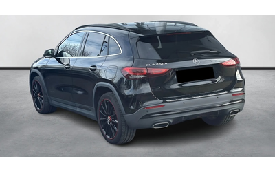 mercedes-benz-gla-gla-250e-amg-line - 3