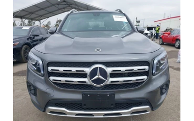 mercedes-benz-glb - 1