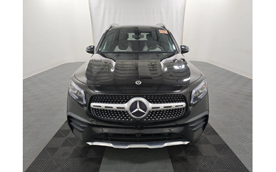 mercedes-benz-glb - 0