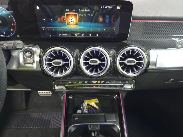 Mercedes-Benz GLB AMG* DIGITAL* DESIGNO* CARBON* KEYLESS GO* ШОУРУМ - автомобили, коли, обяви за нови и употребявани 8