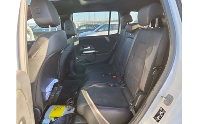 Mercedes-Benz GLB 250 4MATIC* DISTRONIC* AMBIENTNO* PANO* - автомобили, коли, обяви за нови и употребявани 10