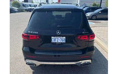 mercedes-benz-glb-250 - 3