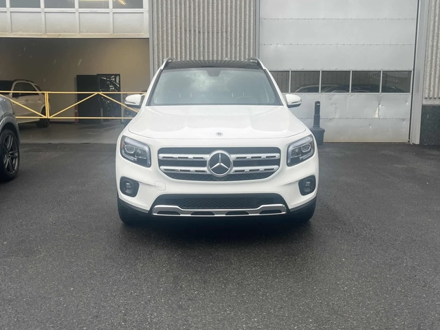 Mercedes-Benz GLB 250 2 КЛЮЧА * СЕРВИЗНА ИСТ * ПАНОРАМА * CARFAX - автомобили, коли, обяви за нови и употребявани 1