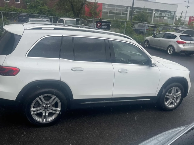 Mercedes-Benz GLB 250 2 КЛЮЧА * СЕРВИЗНА ИСТ * ПАНОРАМА * CARFAX - автомобили, коли, обяви за нови и употребявани 3