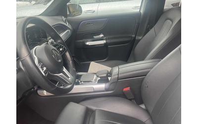 Mercedes-Benz GLB 250 2 КЛЮЧА * СЕРВИЗНА ИСТ * ПАНОРАМА * CARFAX - автомобили, коли, обяви за нови и употребявани 8