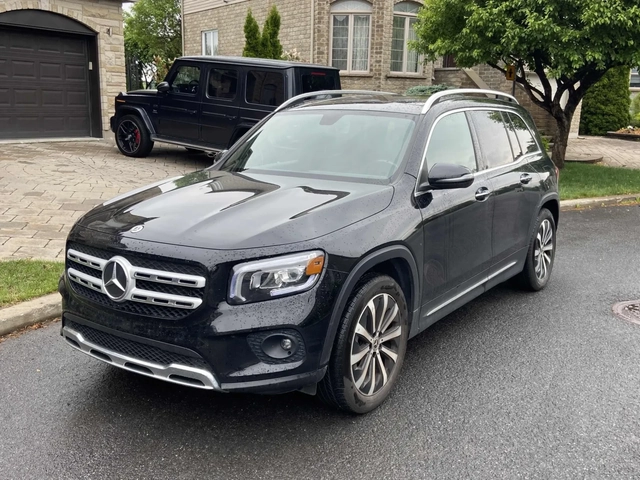 Mercedes-Benz GLB 250 2 КЛЮЧА * ПАНОРАМА * ПОДГРЕВИ * CARFAX - автомобили, коли, обяви за нови и употребявани 0