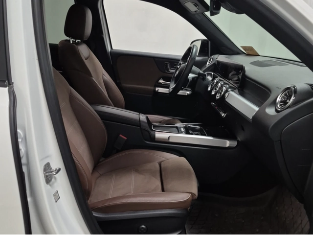 Mercedes-Benz GL 2025 Mercedes-Benz GLB 250 - автомобили, коли, обяви за нови и употребявани 9