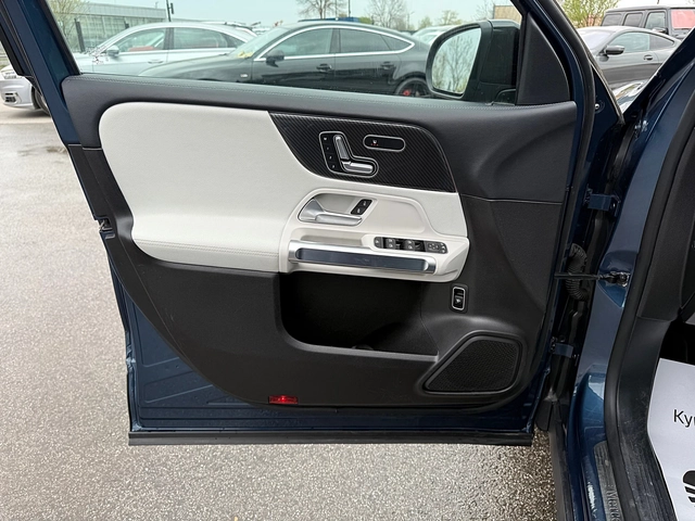 Mercedes-Benz GLB 250 AMG-DISTRONIK-PANORAMA-LED-KAMERA-ПОДГРЕЯВАНЕ-FULL - автомобили, коли, обяви за нови и употребявани 6