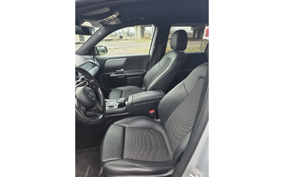 Mercedes-Benz GLB - автомобили, коли, обяви за нови и употребявани 8