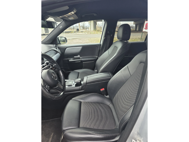 Mercedes-Benz GLB - автомобили, коли, обяви за нови и употребявани 8