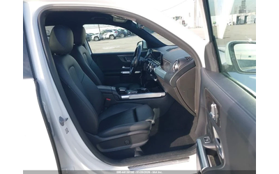 mercedes-benz-glb - 4