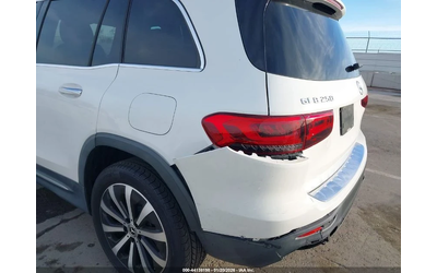 mercedes-benz-glb - 5