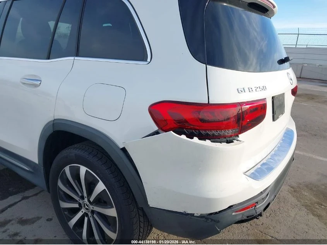 Mercedes-Benz GLB | ЦЕНА ДО БЪЛГАРИЯ | - автомобили, коли, обяви за нови и употребявани 5