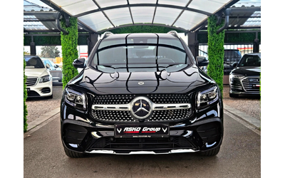 mercedes-benz-glb - 1