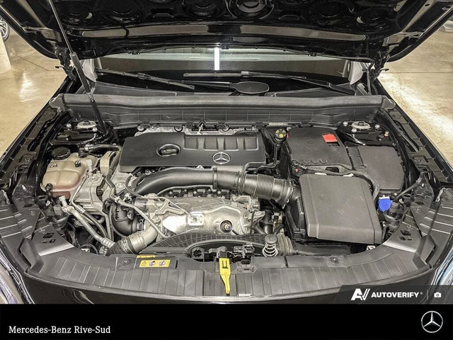 Mercedes-Benz GLB 4MATIC* АвтоКредит* (ЦЕНА ДО БГ) - автомобили, коли, обяви за нови и употребявани 11