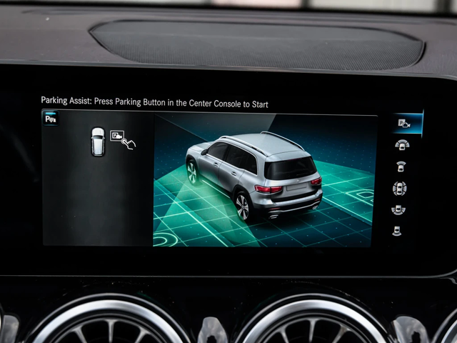 Mercedes-Benz GLB 4MATIC* АвтоКредит* (ЦЕНА ДО БГ) - автомобили, коли, обяви за нови и употребявани 16