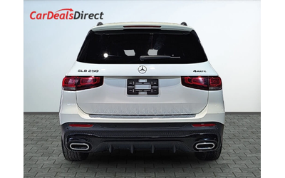 mercedes-benz-glb - 2