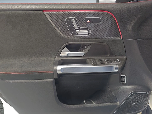 Mercedes-Benz GLB * АвтоКредит * (ЦЕНА ДО БГ) - автомобили, коли, обяви за нови и употребявани 6