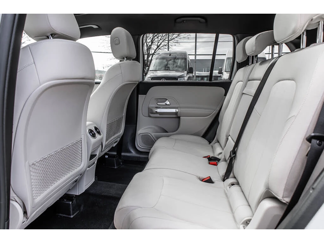 Mercedes-Benz GLB 250* 4MATIC* АвтоКредит* (ЦЕНА ДО БГ) - автомобили, коли, обяви за нови и употребявани 15