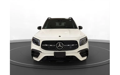 mercedes-benz-glb - 1