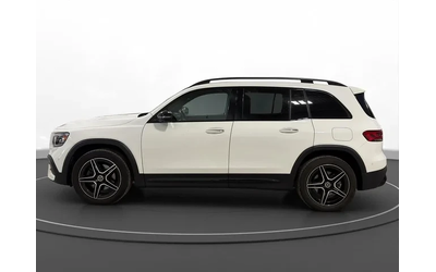 mercedes-benz-glb - 4