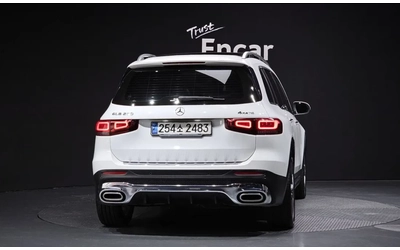 mercedes-benz-glb - 1