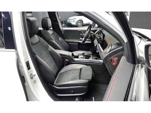 Mercedes-Benz GLB АМГ | 4MATIC | ПОДГРЕВИ - автомобили, коли, обяви за нови и употребявани 8