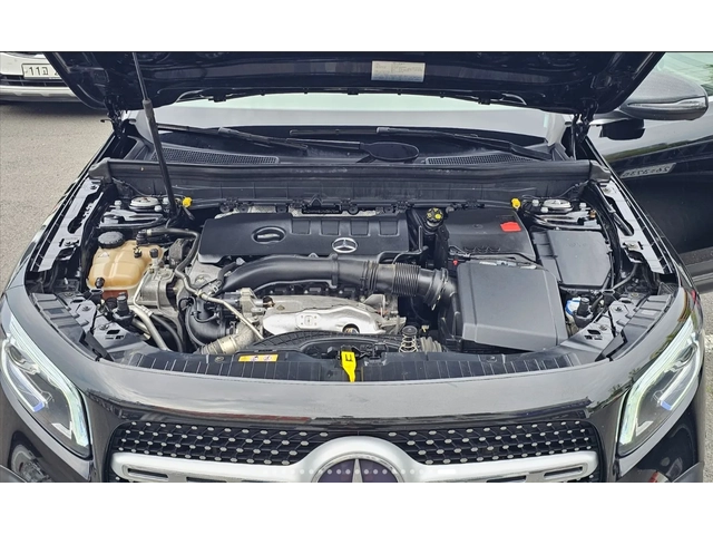 Mercedes-Benz GLB AMG PACKAGE - автомобили, коли, обяви за нови и употребявани 9