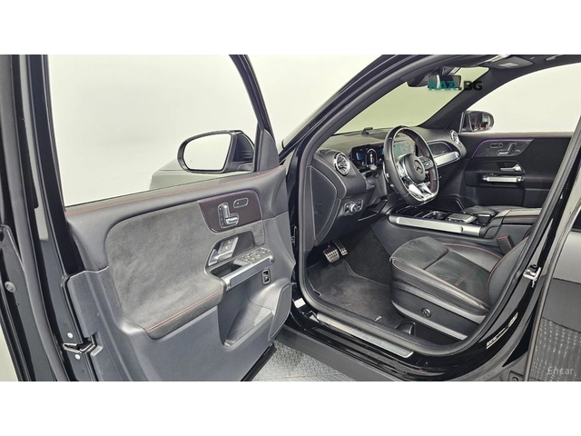 Mercedes-Benz GLB 35AMG 4MATIC* КОЖА* ПАНО* НАВИ* КАМЕРА - автомобили, коли, обяви за нови и употребявани 8