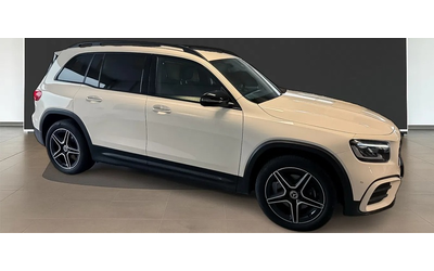 mercedes-benz-glb-glb-200d-4matic-amg-line - 2