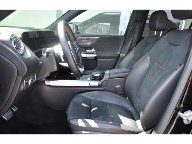 Mercedes-Benz GLB GLB 200d 4Matic AMG Line - автомобили, коли, обяви за нови и употребявани 5