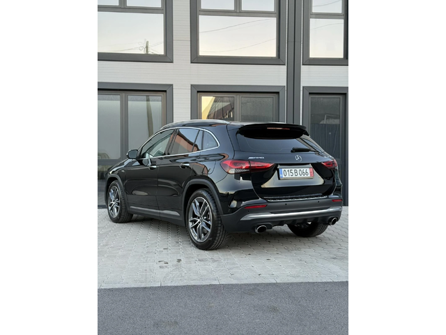 Mercedes-Benz GLB35AMG 35 AMG* 4MATIC* НАЛИЧНА В БГ* ПОДГРЕВ* - автомобили, коли, обяви за нови и употребявани 3
