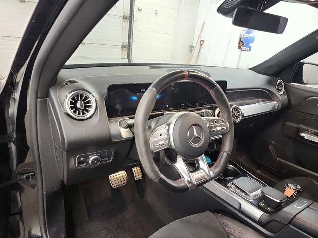 Mercedes-Benz GLB35AMG | ОТ ГЛАВНО ПРЕДСТАВИТЕЛСТВО| DISTR| 360| PANO - автомобили, коли, обяви за нови и употребявани 10