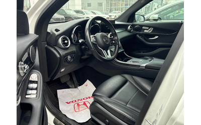 mercedes-benz-glc-2-0l-4cyl-awd - 4