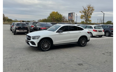 mercedes-benz-glc-220 - 1