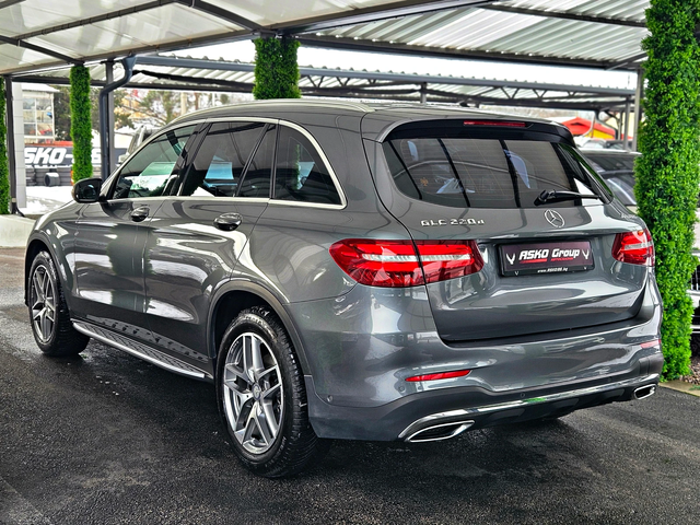 Mercedes-Benz GLC 220 AMG/4MAT/9G/GERMANY/CAMERA/AIRMATIC/KEYLESS/LIZING - автомобили, коли, обяви за нови и употребявани 6