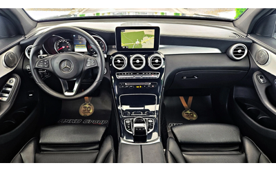 Mercedes-Benz GLC 220 AMG/4MAT/9G/GERMANY/CAMERA/AIRMATIC/KEYLESS/LIZING - автомобили, коли, обяви за нови и употребявани 8