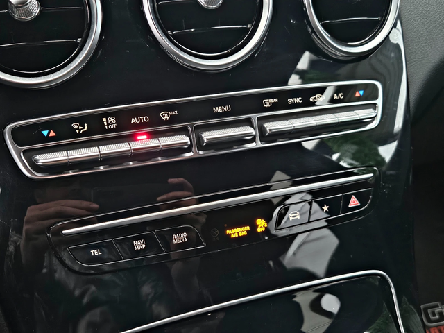 Mercedes-Benz GLC 220 ! AMG/GERMANY/360CAMERA/PANO/ПОДГРЕВ/CAR PLAY/LIZI - автомобили, коли, обяви за нови и употребявани 11