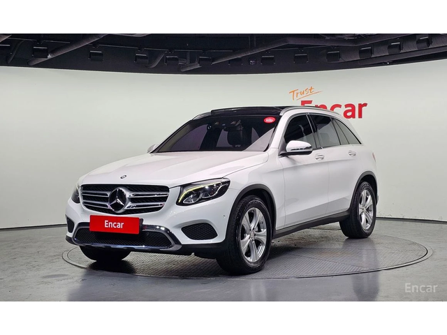 Mercedes-Benz GLC 220 ПАМЕТ* КОЖА* КАМЕРА* 4 ПОДГРЕВА - автомобили, коли, обяви за нови и употребявани 0