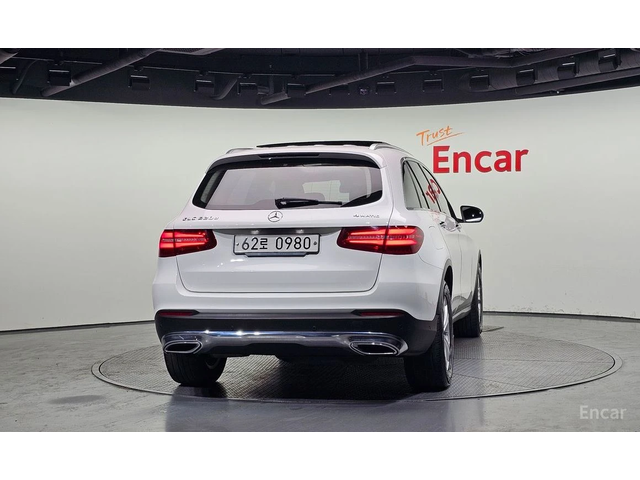 Mercedes-Benz GLC 220 ПАМЕТ* КОЖА* КАМЕРА* 4 ПОДГРЕВА - автомобили, коли, обяви за нови и употребявани 3