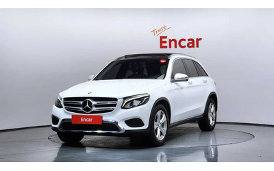 mercedes-benz-glc-220 - 0