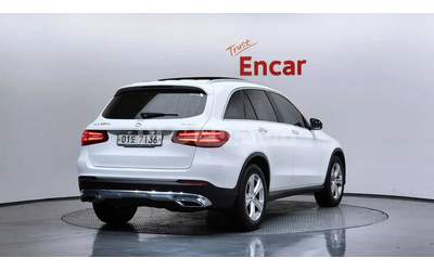 mercedes-benz-glc-220 - 1