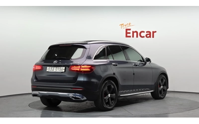 mercedes-benz-glc-220 - 1