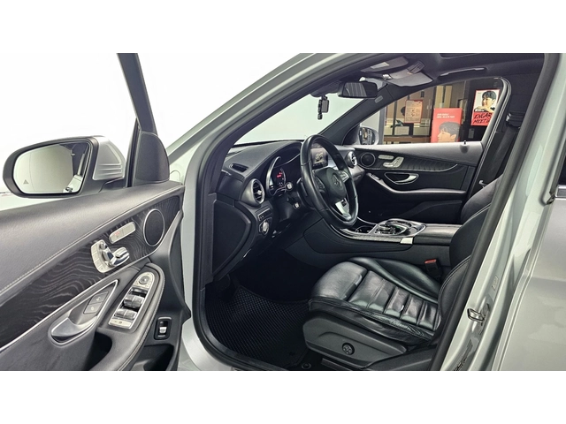 Mercedes-Benz GLC 220 4MATIC Premium | Панорама | HUD | Памет | Подгрев - автомобили, коли, обяви за нови и употребявани 8